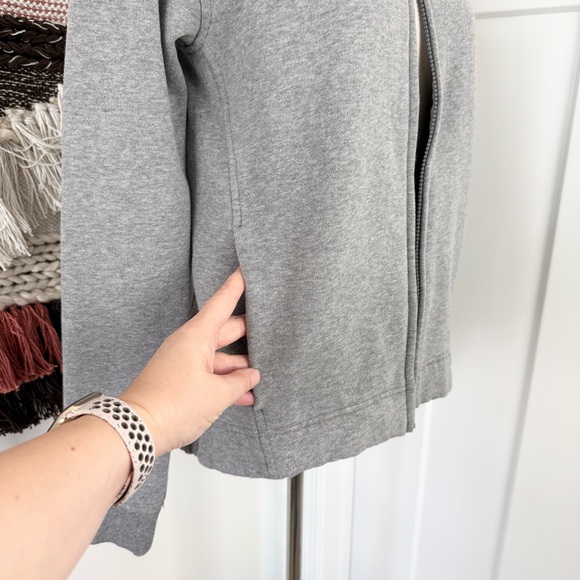 Lululemon Wind Down Zip Up Jacket Heather Grey Sz 4 - Picture 5 of 13